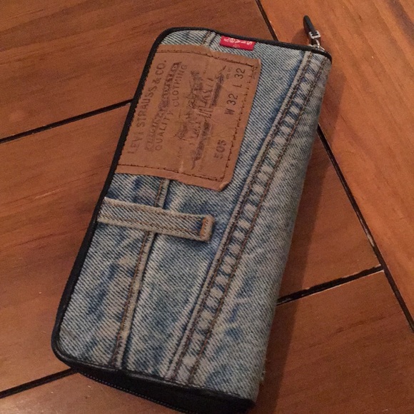 denim wallet levis